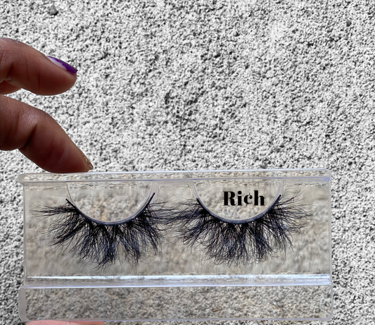 Rich Black Strands(lashes)