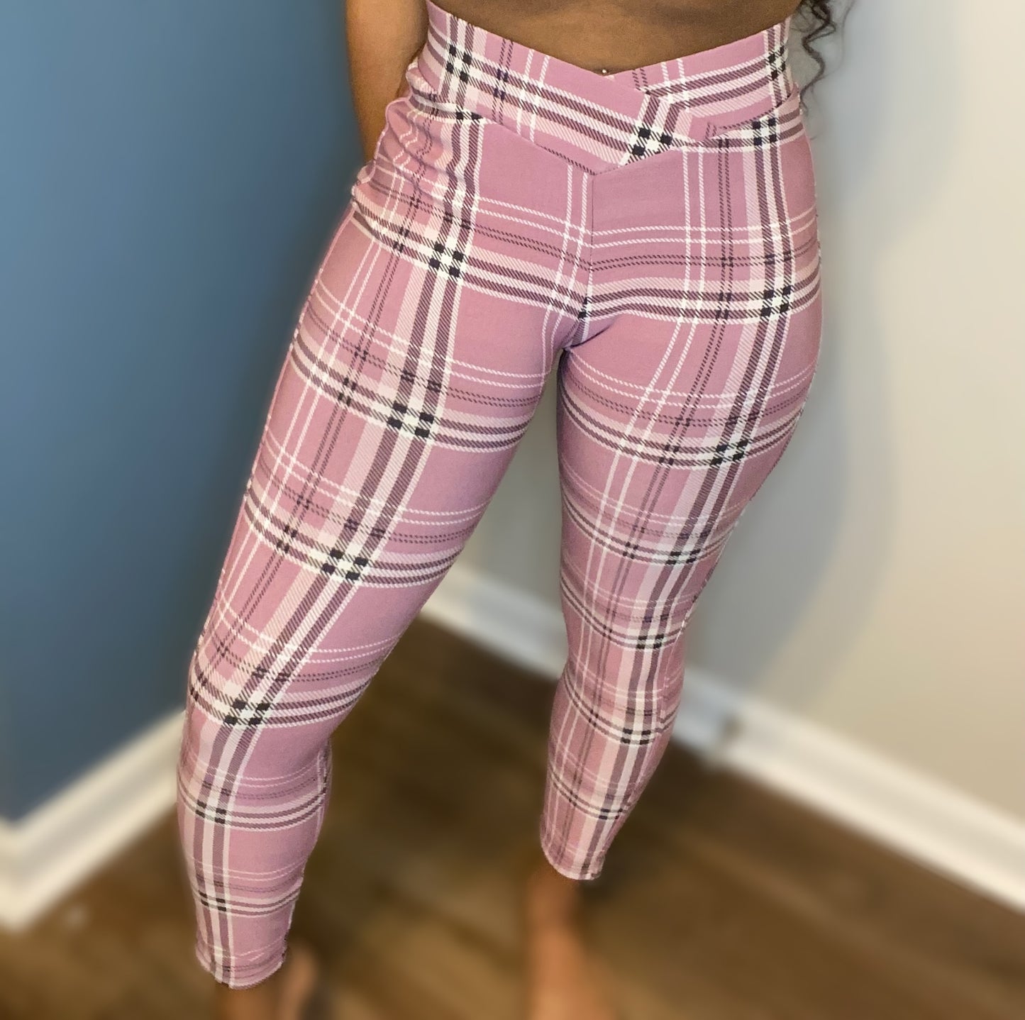 Plaid pink leggings